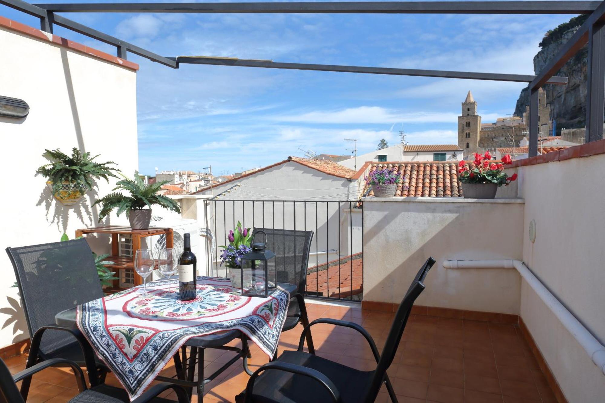 Terrazza del Cortile - by Vacation Service Cefalù Esterno foto